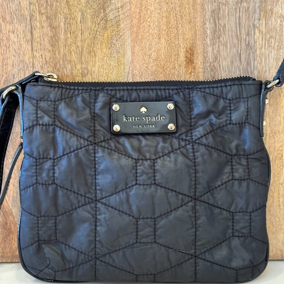 KATE SPADE QUILTED NYLON BLACK CROSSBODY BAG WITH LEATHER SHOULDER STRAP - Picture 4 of 9